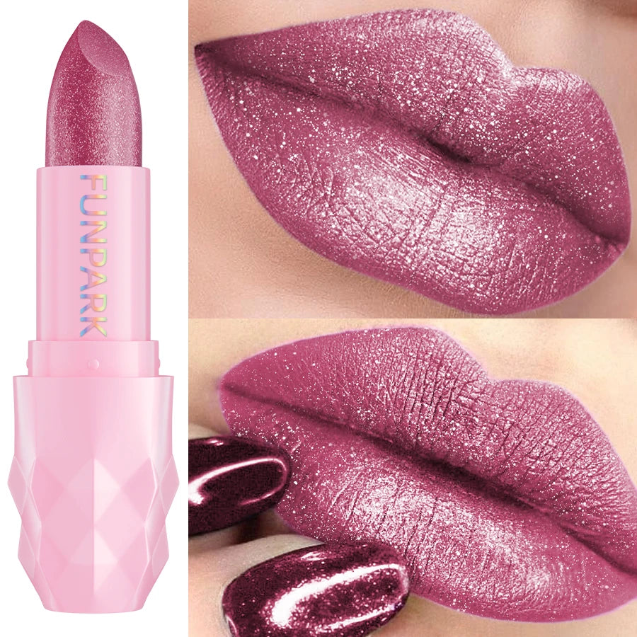 Rouge à lèvres FUMMARIK et lèvres rose mauve à paillettes, effet lustré