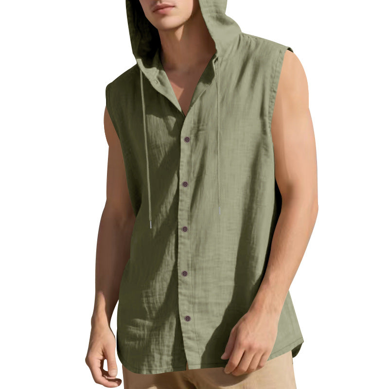 Gilet chemise sans manches à capuche vert olive, boutonnage devant et cordons au col.