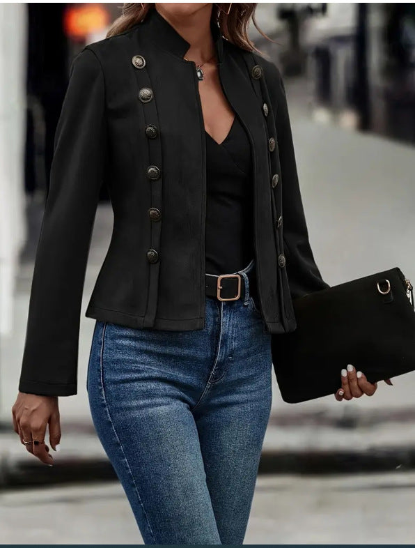 Veste courte noire avec boutons décoratifs et fermeture boutonnée sur le devant