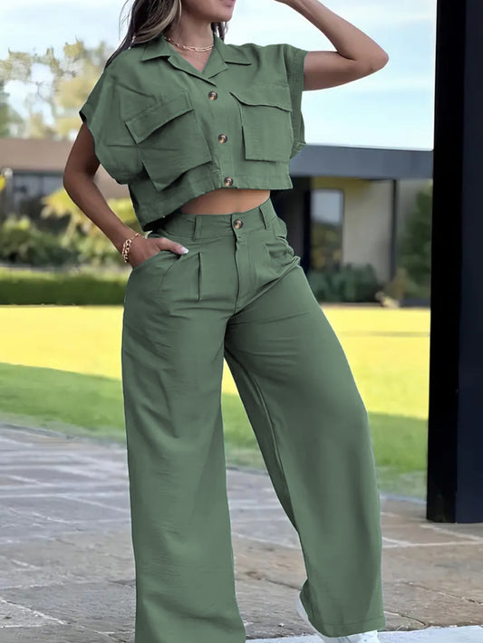 Ensemble deux pièces femme vert : top court à poches et pantalon cargo ample