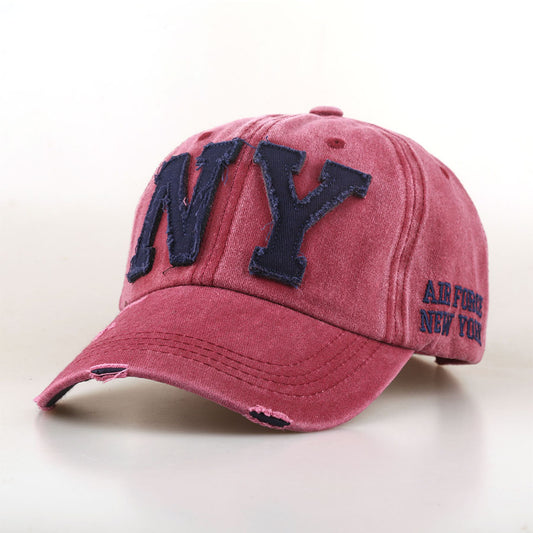 Casquette baseball rouge bordeaux, broderie NY noire, patch Air Force New York.