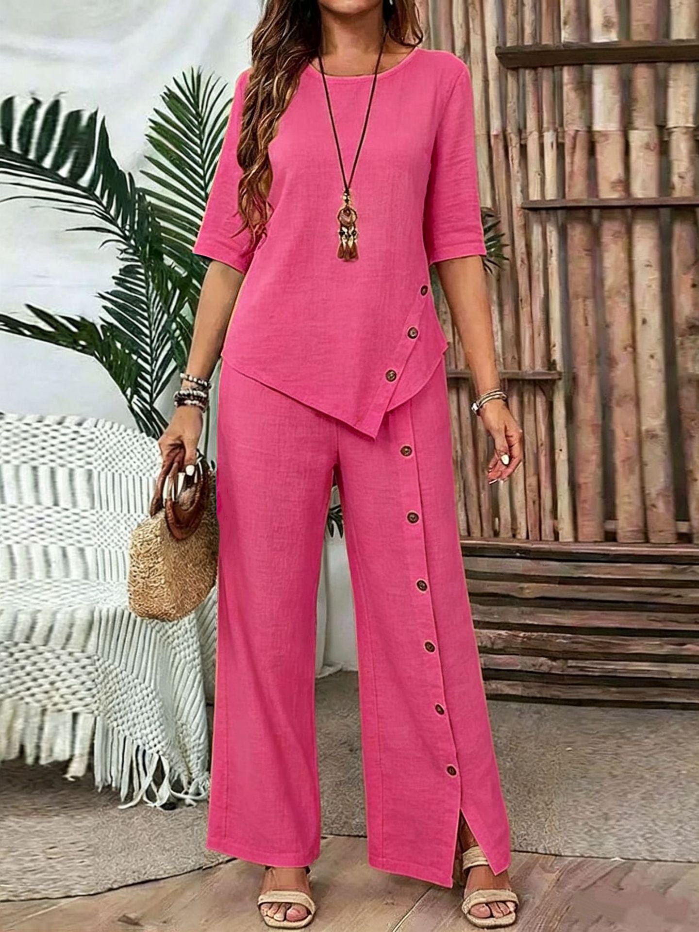 Ensemble chemise boutonnée à manches mi-longues et pantalon évasé, rose vif