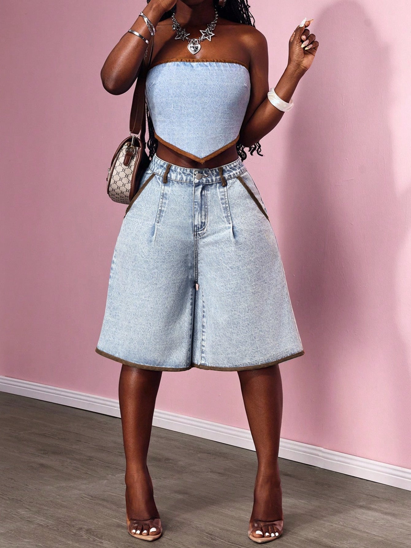 Jean capri évasé femme en denim bleu clair, taille haute ample