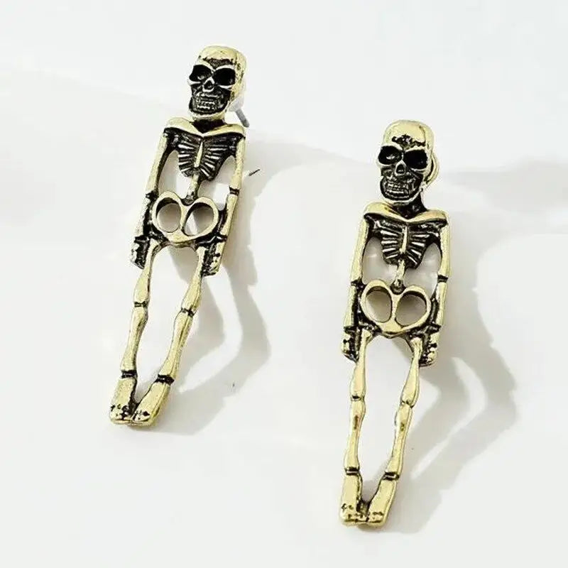 boucle d'oreille femme idéal pour hallowen ou pour soirée concert rock