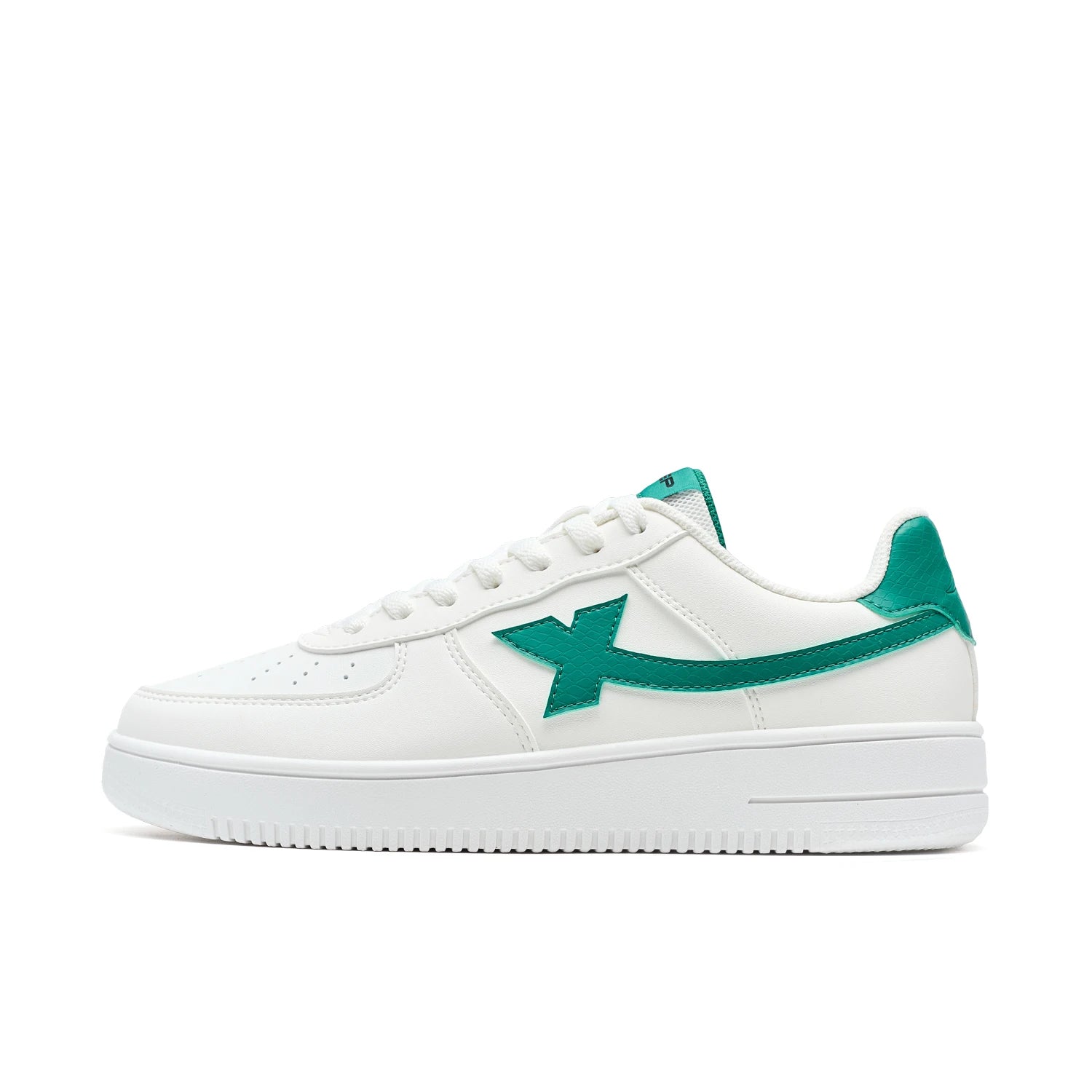 Chaussures de skate homme blanches à lacets, semelle épaisse et empiècement vert
