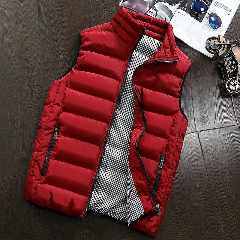 Gilet matelassé sans manches rouge, fermeture zippée, col montant, poches zippées