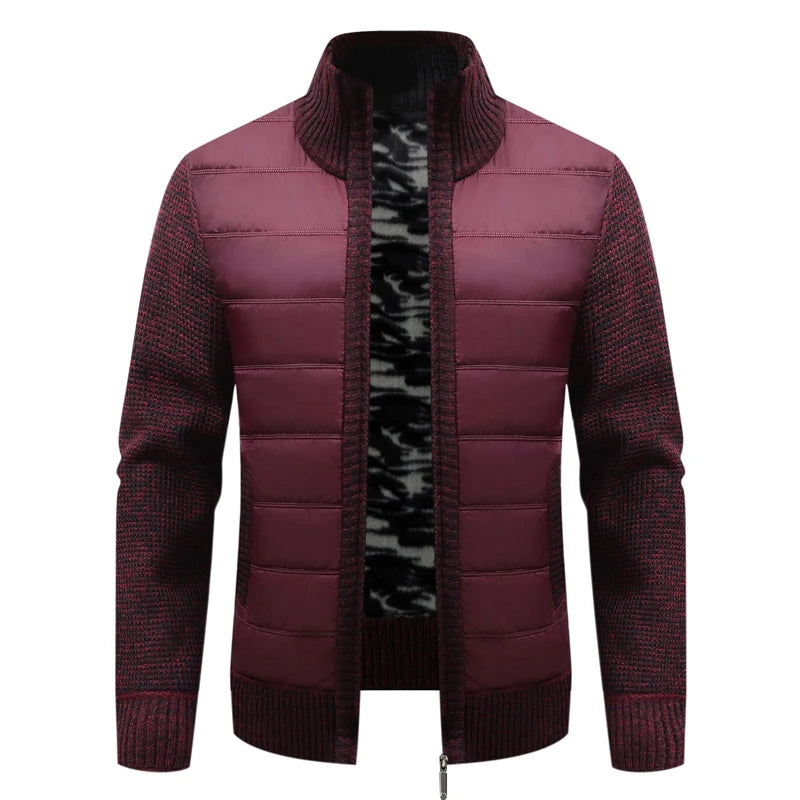 Cardigan homme doublé polaire prune, manches tricot, panneaux matelassés, zip, col montant.