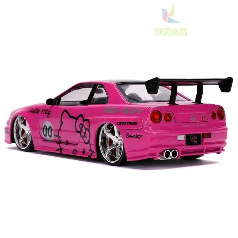 coffret collector Hello Kitty figurine nissan GTR R34 custom couleur rose / blanc
