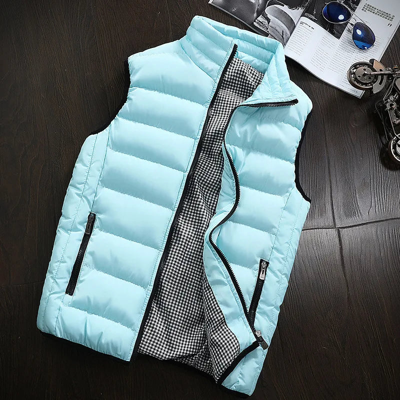 Gilet matelassé sans manches bleu clair à fermeture zippée et col montant
