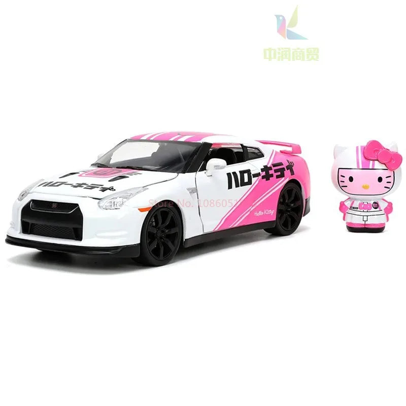 coffret collector Hello Kitty figurine nissan GTR R34 custom couleur rose / blanc