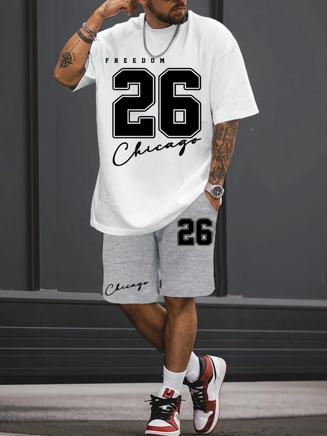 Ensemble t-shirt blanc et short gris homme, imprimé 26 devant et sur le short