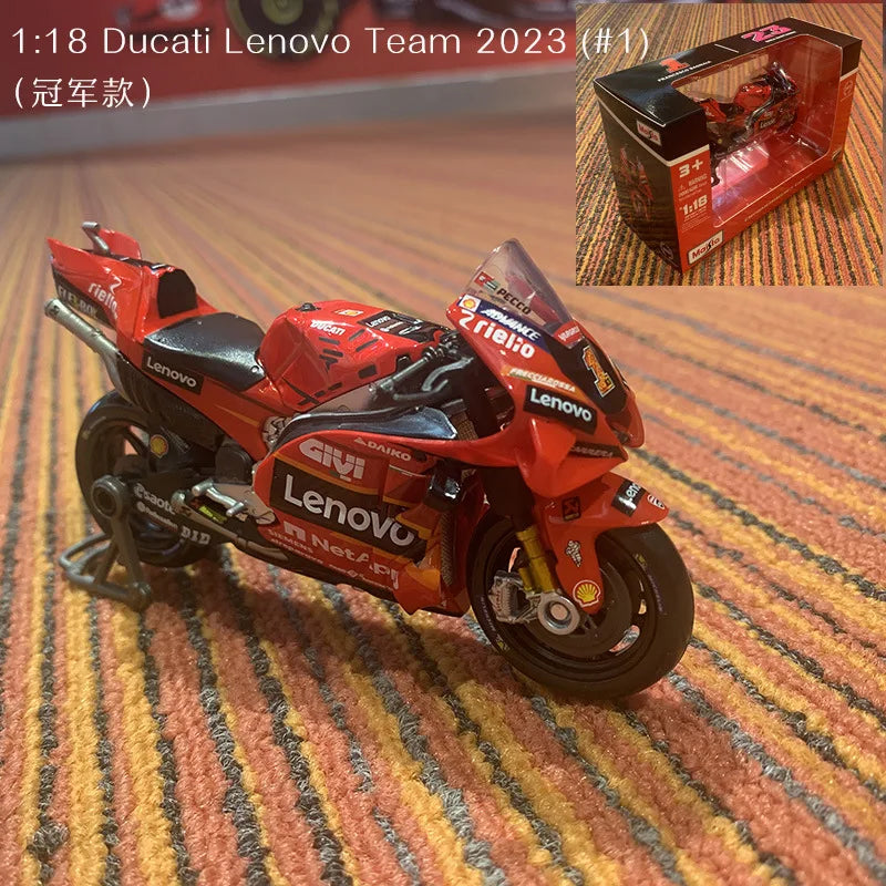 moto GP de collection 1/18 métal avec support/a partir de 14ans