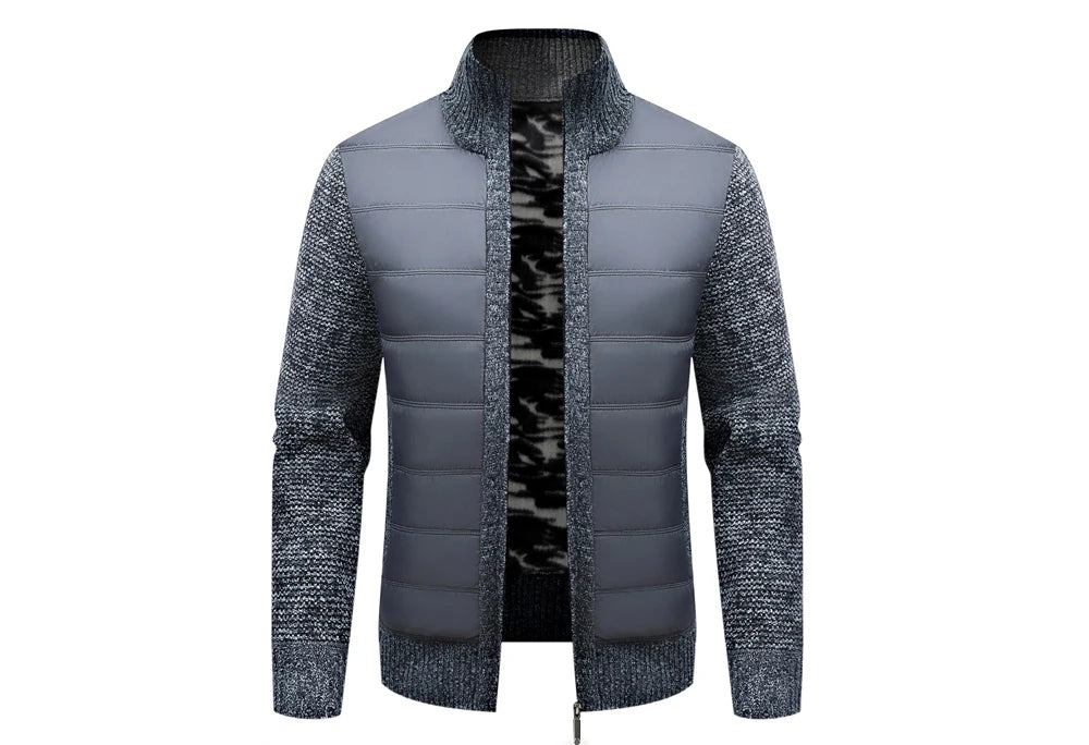 Cardigan zippé homme : empiècements matelassés gris, col montant côtelé, vue avant.