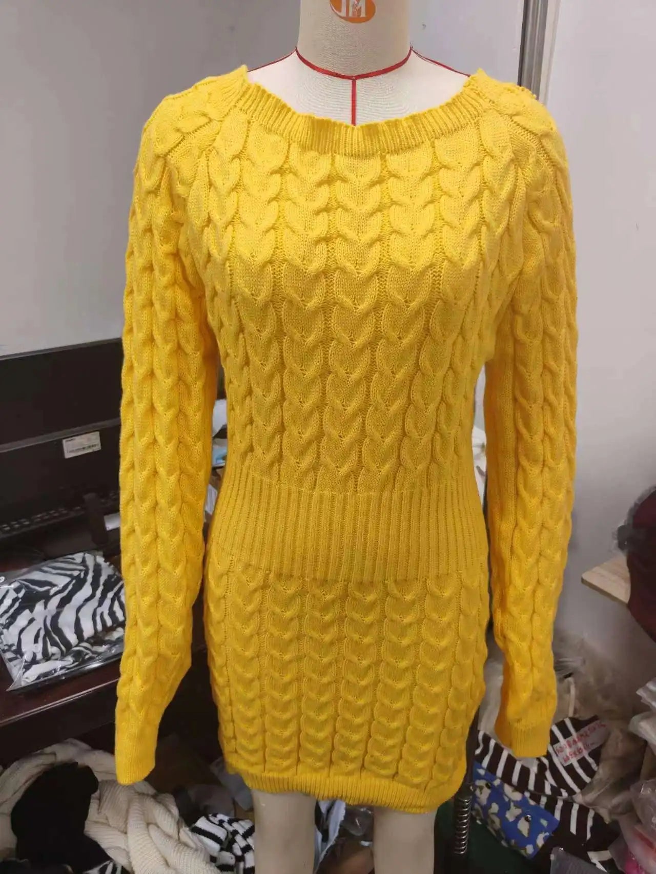 Robe Pull Courte Femme Épaule Dénudée – Coupe Ample Manches Ballon Style Décontracté