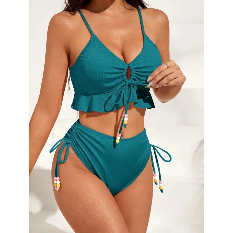 Ensemble bikini vert turquoise à volants, top triangle froncé et bas taille haute à cordons