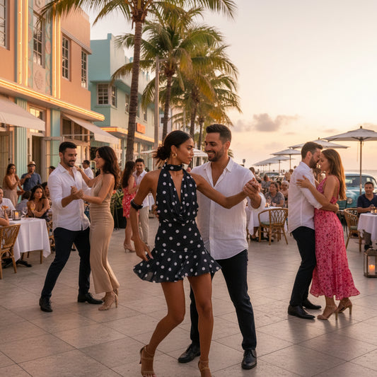 Mini Robe Maille Pois Dos Nu - Col V Profond, Sans Manches, Coupe Slim