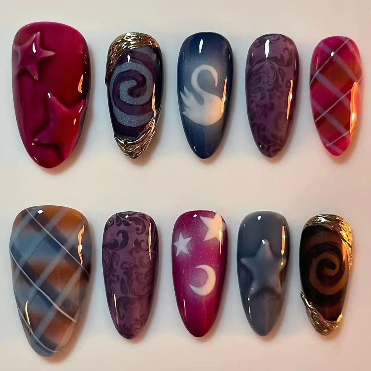 Faux ongles noirs dégradés, 24 pièces, motif étoile jaune, lune, cygne