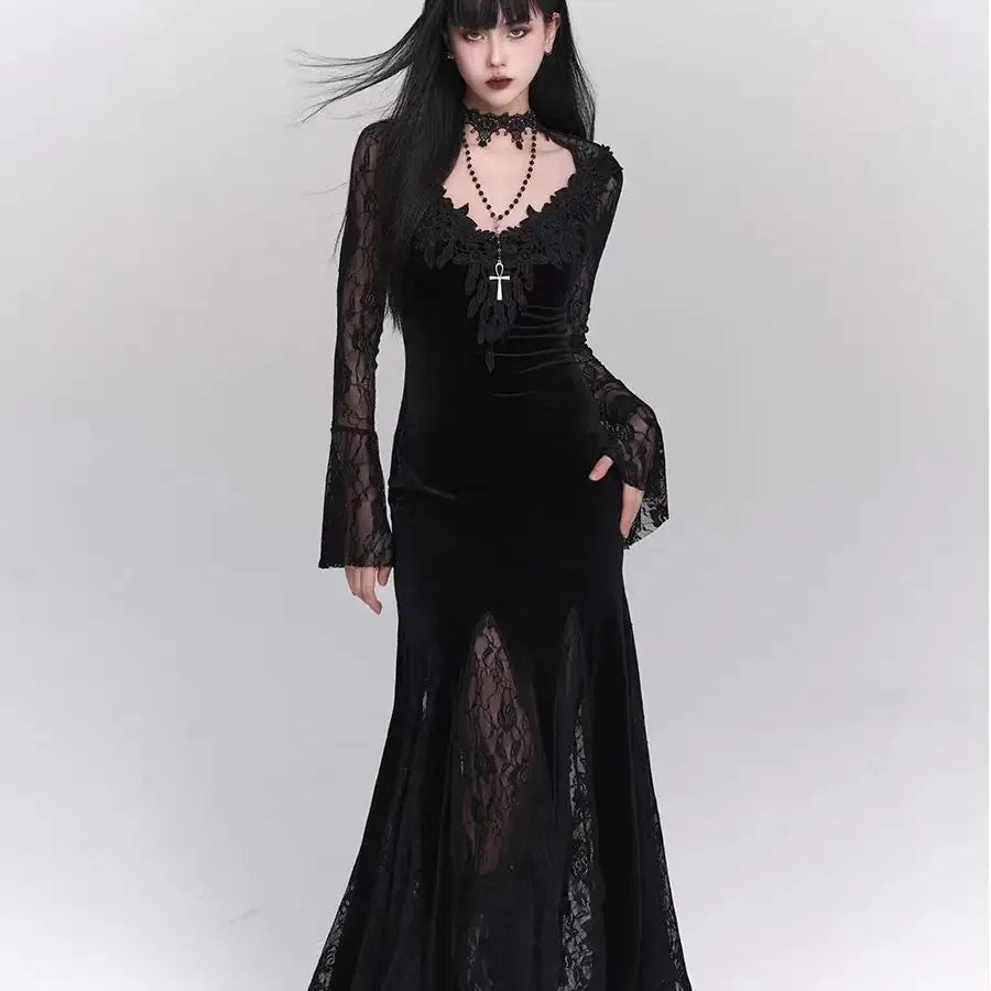 Robe gothique automne/hiver dentelles et velour