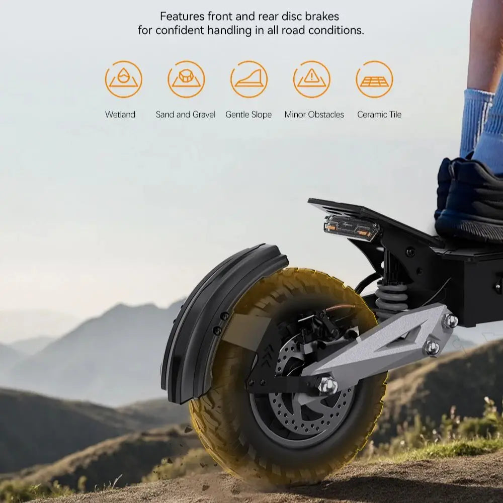 E-scooter de ville avec pneus tout terrain 900W 48V 13AH