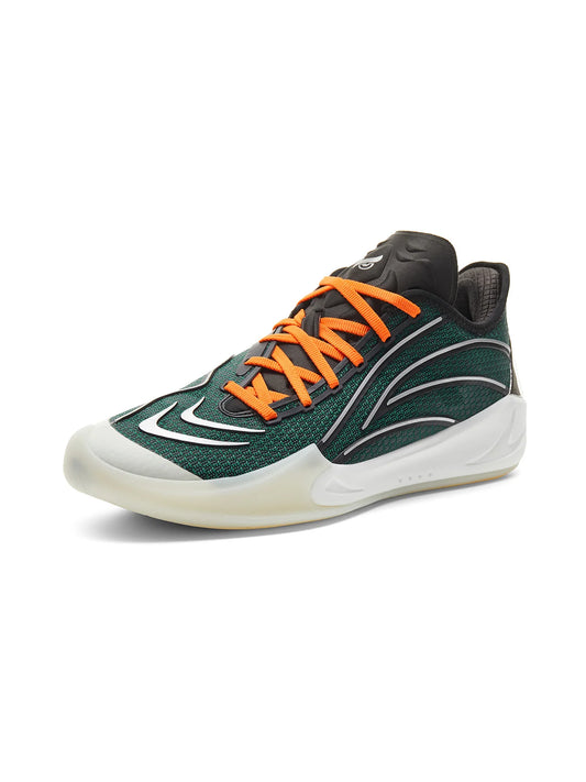 Chaussure basket montante homme vert foncé, lacets orange, semelle blanche.