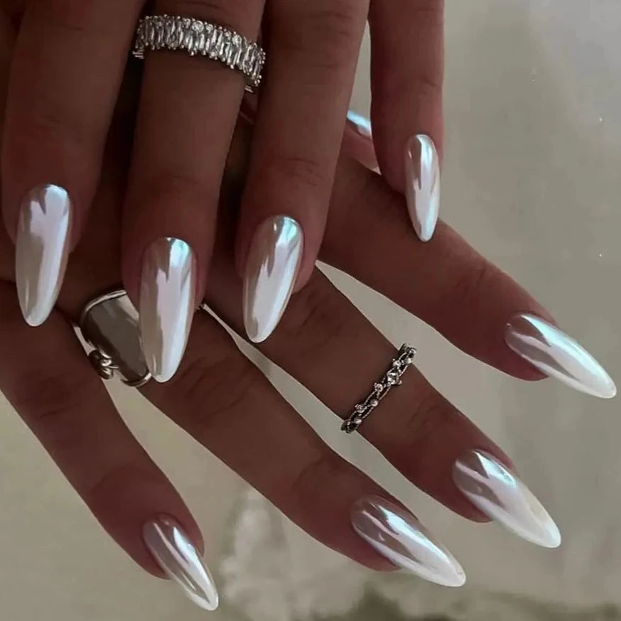 Faux ongles pointus , Aurora noir, blanc, nacré, brillant