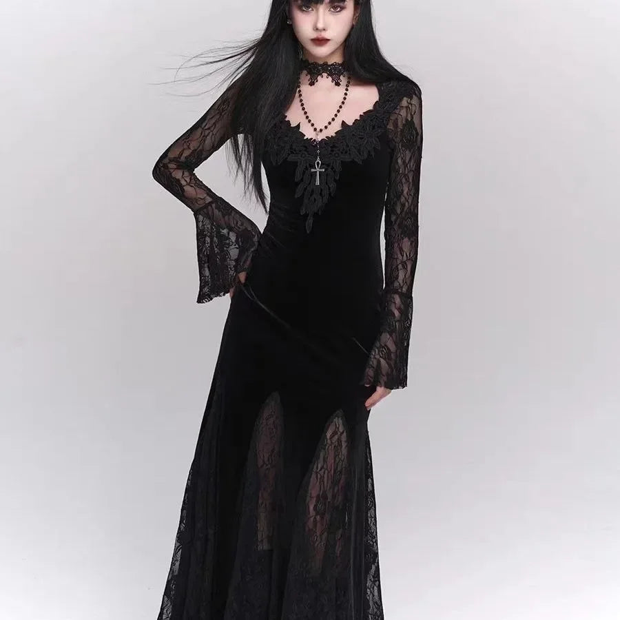 Robe gothique automne/hiver dentelles et velour