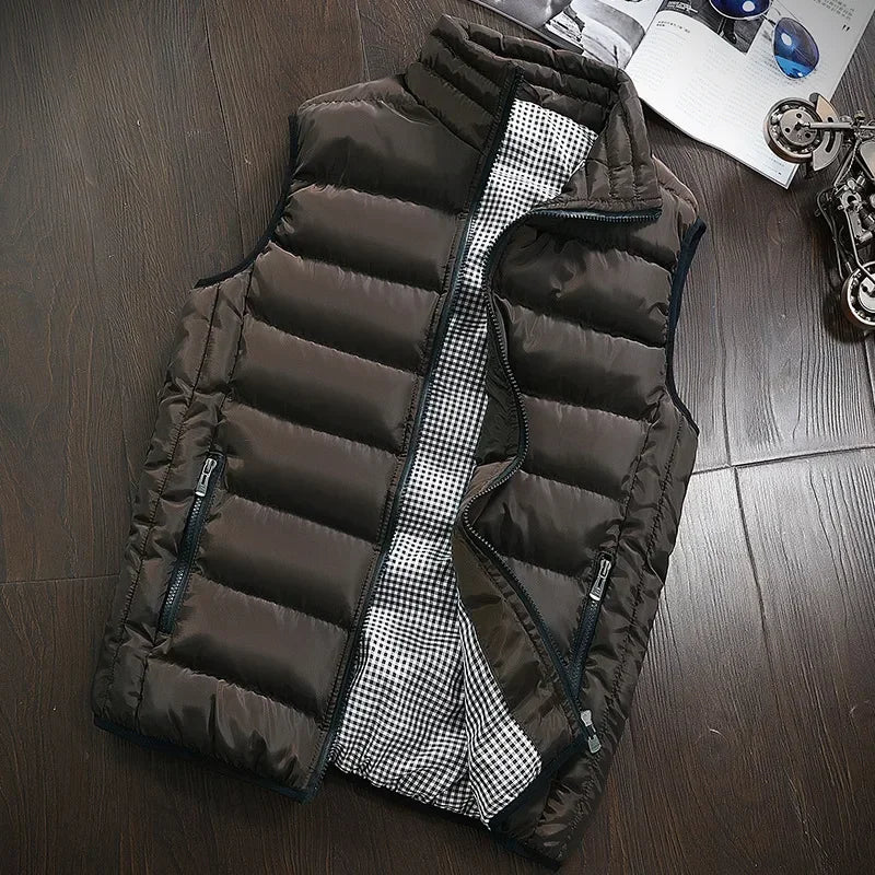 Gilet matelassé sans manches marron foncé à fermeture zippée et col montant