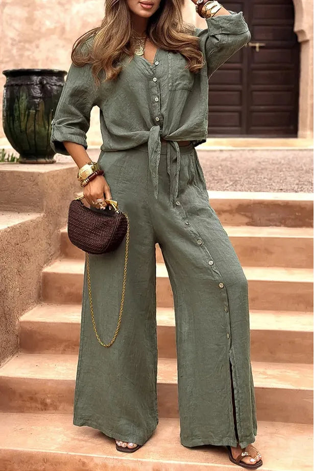 Ensemble femme 2 pièces vert : chemise boutonnée nouée et pantalon large à fentes