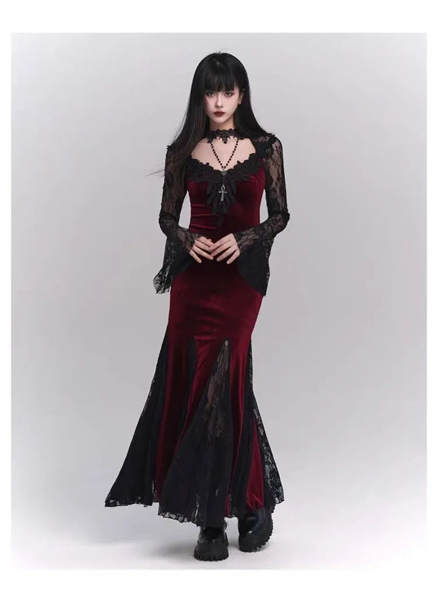 Robe gothique automne/hiver dentelles et velour