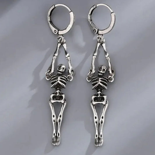 Boucles d'oreilles squelette argenté idéal pour halloween