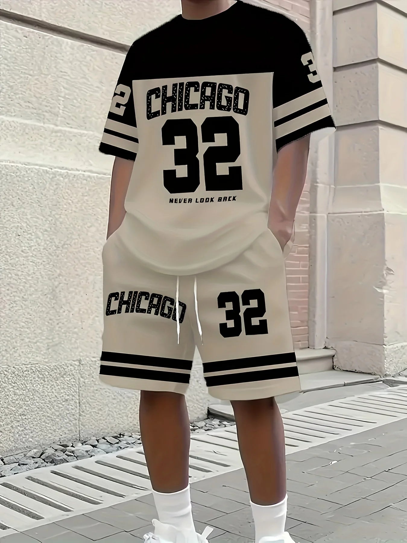 Ensemble t-shirt blanc et short blanc, imprimé Chicago 32 et bandes noires