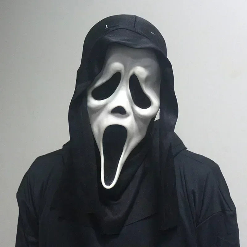 Faites frissonner la nuit avec ce masque d’Halloween terrifiant