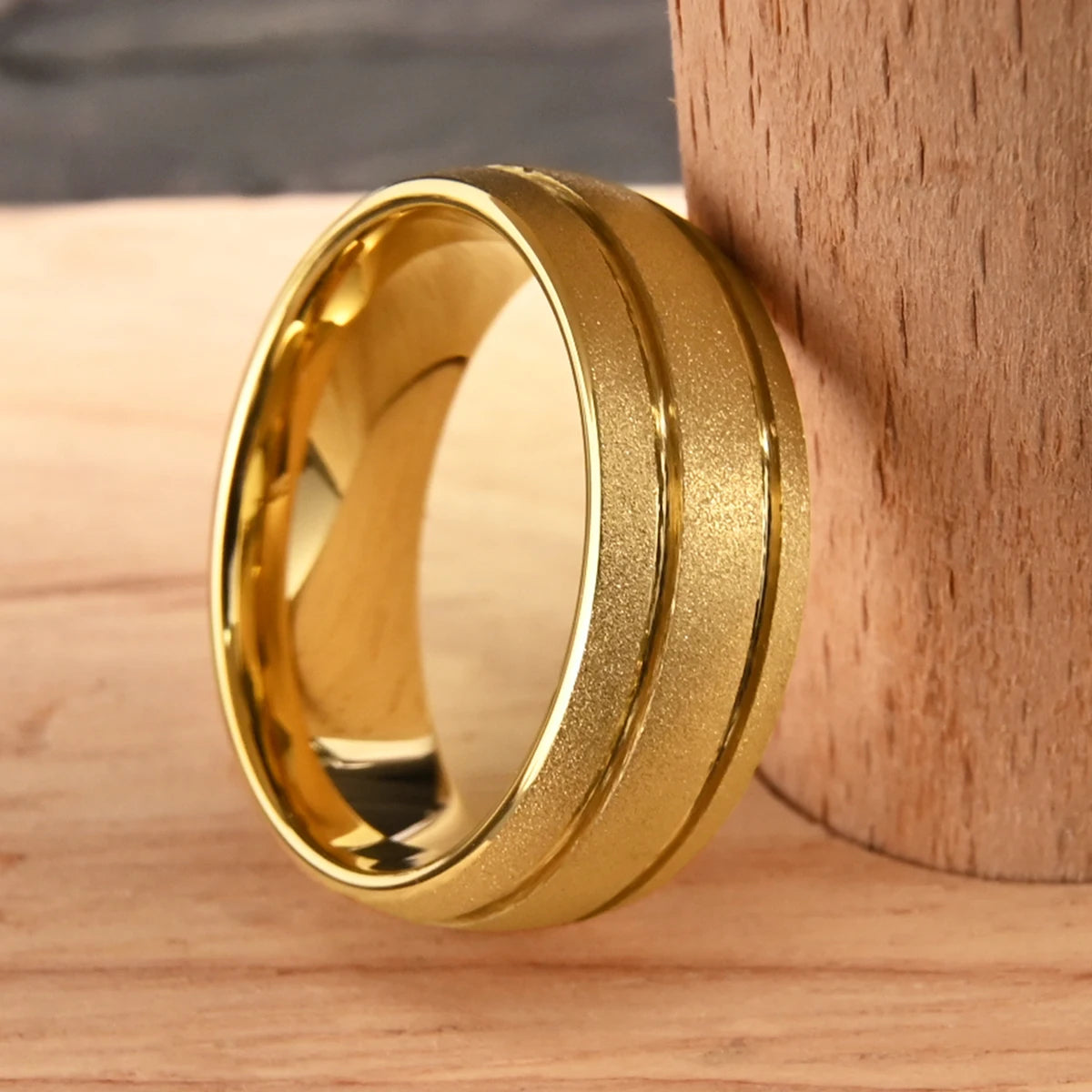 Bague dorée en tungstène de haute qualité 8MM pour homme
