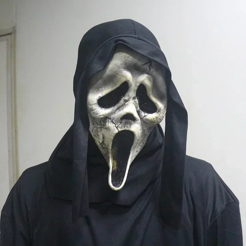Faites frissonner la nuit avec ce masque d’Halloween terrifiant