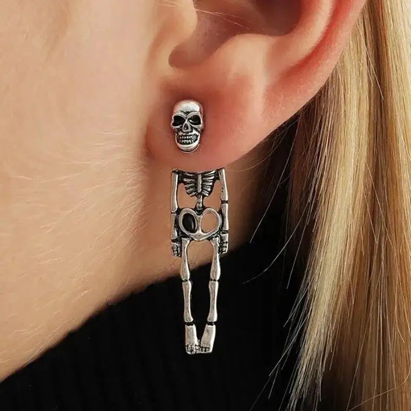 boucle d'oreille femme idéal pour hallowen ou pour soirée concert rock
