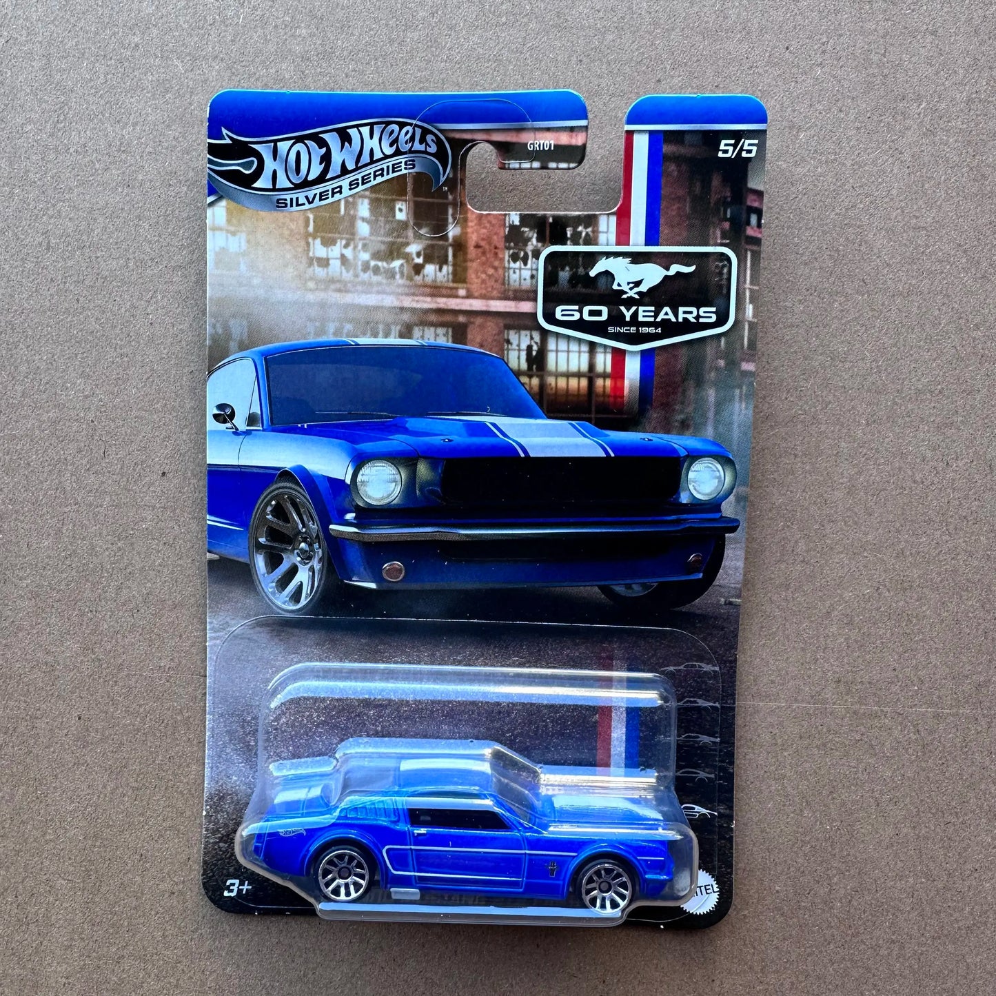 Hot Wheels ensemble ford mustang collector "60 YEARS"