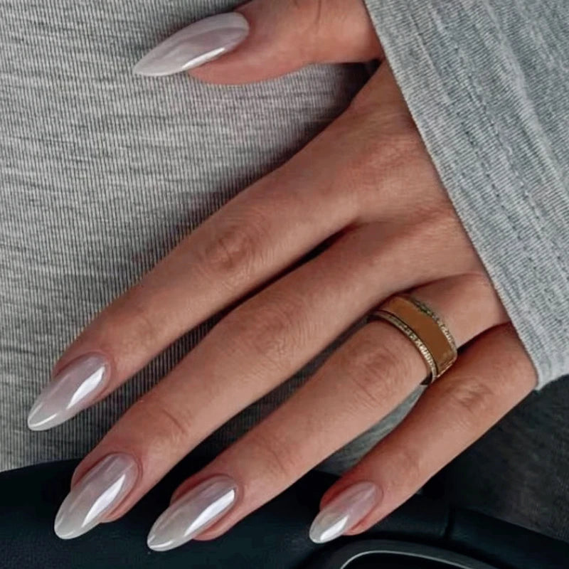 Faux ongles pointus , Aurora noir, blanc, nacré, brillant