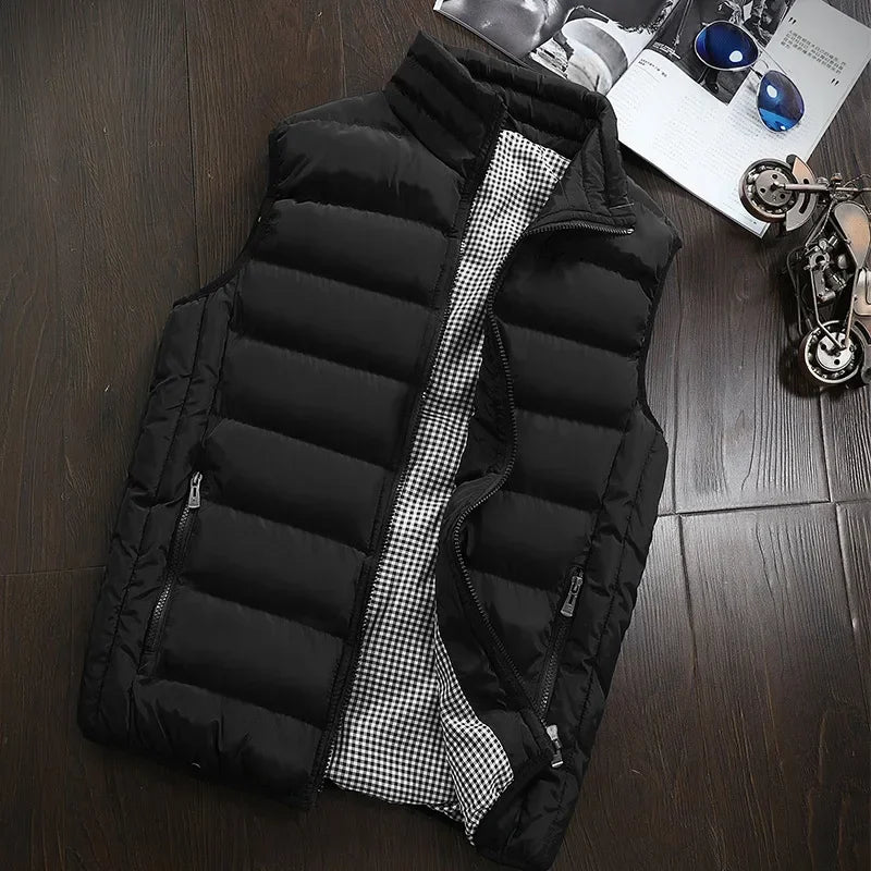 Gilet matelassé sans manches noir à fermeture zippée et poches zippées