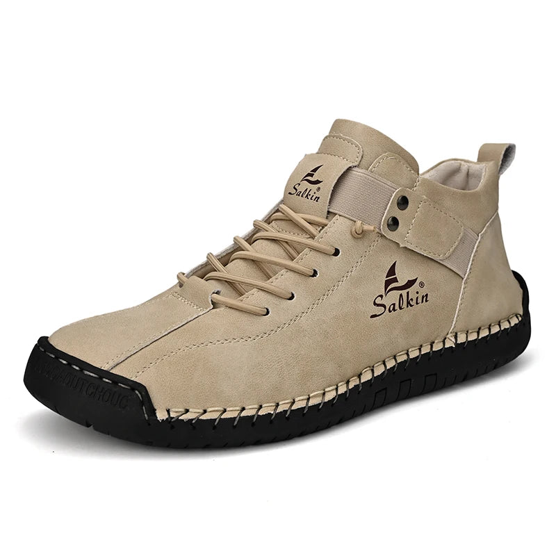 Chaussures décontractées homme en cuir beige, lacets, bride réglable, semelle épaisse.