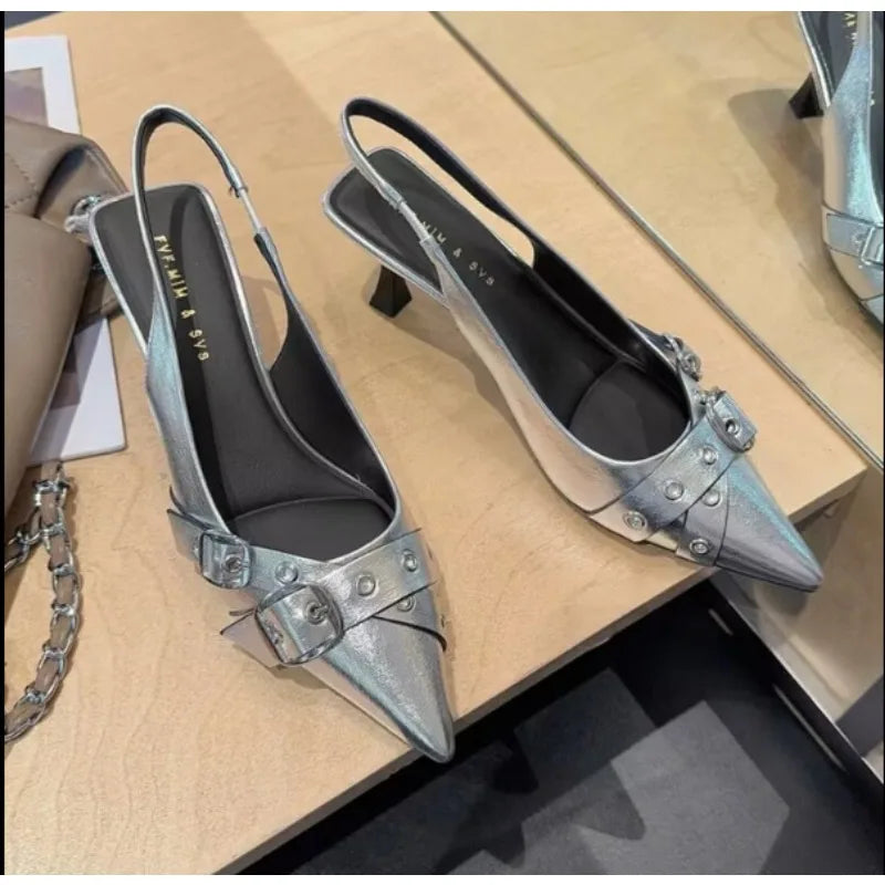 chaussure femme a bout pointu élégant