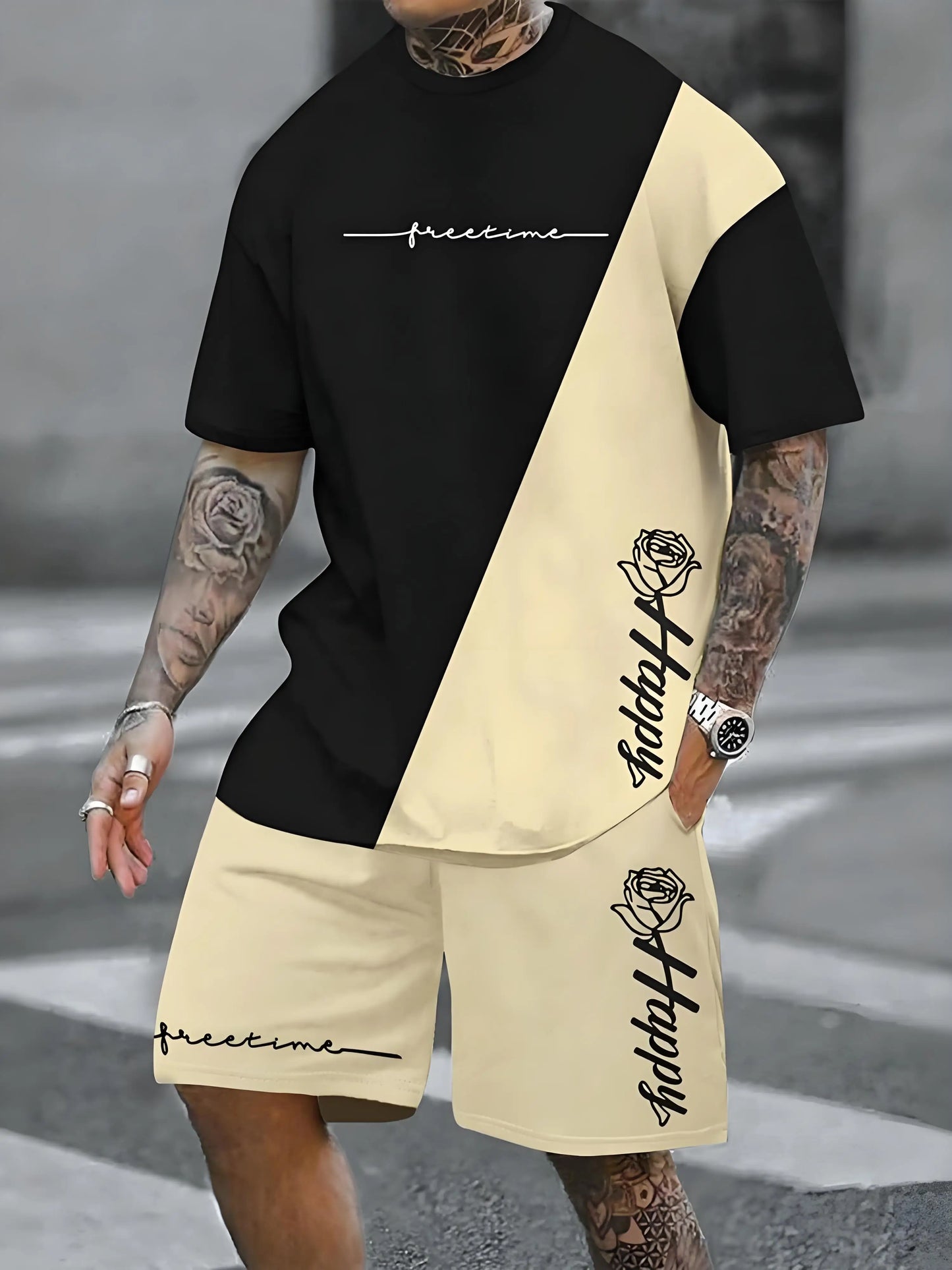 Ensemble t-shirt à col rond noir et beige, empiècement diagonal, imprimé rose et “Freedom”