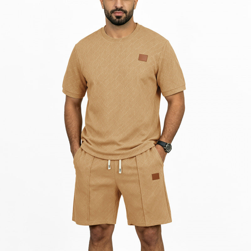 Ensemble t-shirt jacquard et short homme kaki, silhouette décontractée