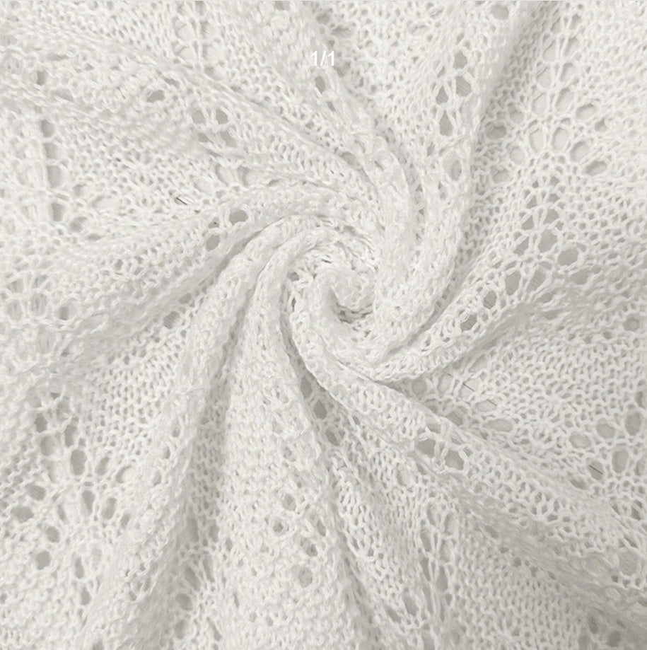 Tissu ajouré blanc au motif crochet avec maille fine et relief