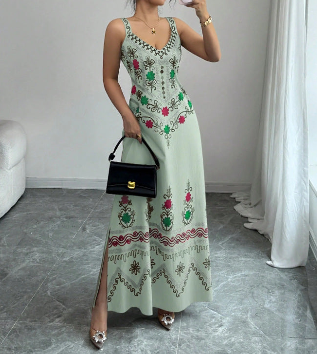 Robe longue fendue sans manches à encolure V, fond vert clair et motifs floraux multicolores